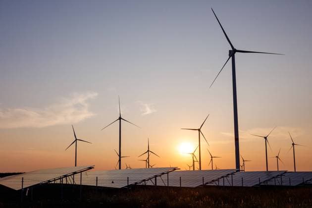 Energiepark Lausitz bei Klettwitz DEU Deutschland Brandenburg Klettwitz, 11.07.2023, Solaranlagen und Windraeder sind im Energiepark Lausitz bei Klettwitz zu sehen. Der Energiepark Lausitz verfuegt ueber eine installierte Gesamtleistung (Solar) von 300 Megawatt und ist eines der bislang groessten Solarprojekte Deutschlands. *** Energy Park Lausitz near Klettwitz DEU Germany Brandenburg Klettwitz, 11 07 2023, solar plants and wind turbines can be seen at the Energy Park Lausitz near Klettwitz The Energy Park Lausitz has a total installed capacity solar of 300 megawatts and is one of the largest solar projects in Germany to date AF_Klettwitz_22322.jpeg