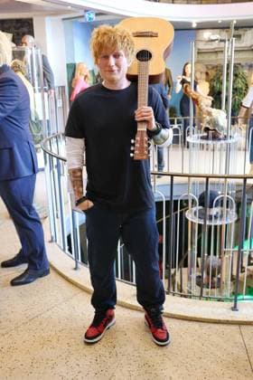 Bilder des Jahres 2023, Entertainment 07 Juli Entertainment Themen der Woche KW28 Entertainment Bilder des Tages RECORD DATE NOT STATED ED SHEERAN NEUE WACHSFIGUR 13.07.2023 Ed Sheeran (Wachsfigur), Präsentation der neuen Wachsfigur von Ed Sheeran im Panoptikum, Hamburg, 13.07.2023 *** ED SHEERAN NEW WAX FIGURE 13 07 2023 Ed Sheeran wax figure , Presentation of the new wax figure of Ed Sheeran at the Panoptikum, Hamburg, 13 07 2023. Copyright: xEventpressxMPx