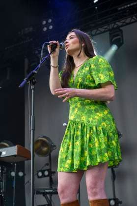The Wandering Hearts at Kew The Music Festival The Wandering Hearts performing live at Kew The Music Festival in Kew Garden, London on13th July 2023. Tara Wilcox (vocals), Francesca Chess Whiffin (vocals, mandolin), A.J. Dean (vocals, acoustic guitar)., Credit:Zoran Veselinovic Avalon UK, London, Kew Garden  Copyright: xZoranxVeselinovicx xAvalonx 0788975989