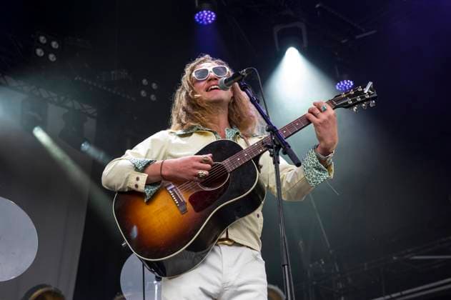 The Wandering Hearts at Kew The Music Festival The Wandering Hearts performing live at Kew The Music Festival in Kew Garden, London on13th July 2023. Tara Wilcox (vocals), Francesca Chess Whiffin (vocals, mandolin), A.J. Dean (vocals, acoustic guitar)., Credit:Zoran Veselinovic Avalon UK, London, Kew Garden  Copyright: xZoranxVeselinovicx xAvalonx 0788975996