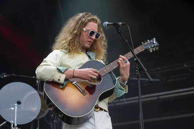 The Wandering Hearts at Kew The Music Festival The Wandering Hearts performing live at Kew The Music Festival in Kew Garden, London on13th July 2023. Tara Wilcox (vocals), Francesca Chess Whiffin (vocals, mandolin), A.J. Dean (vocals, acoustic guitar)., Credit:Zoran Veselinovic Avalon UK, London, Kew Garden  Copyright: xZoranxVeselinovicx xAvalonx 0788976009