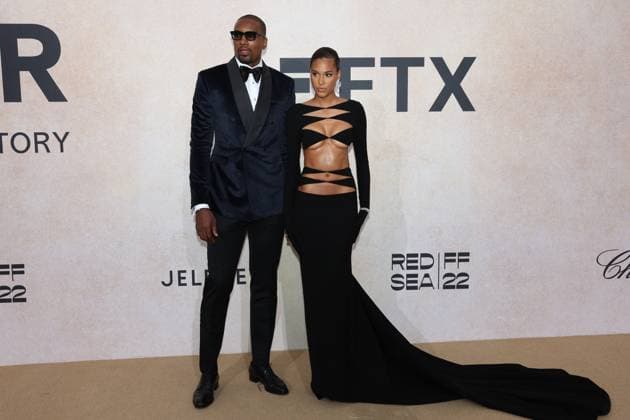 Cannes - amfAR Gala Serge Ibaka and Cindy Bruna attend the amfAR Gala Cannes 2022 at the Hotel du Cap-Eden-Roc on May 26, 2022 in Cap d Antibes, CÃ te d Azur. Photo by Shootpix ABACAPRESS.COM Cap d Antibes France  Copyright: xShootpix ABACAx 811738_315 Shootpix ABACAx 811738_315 