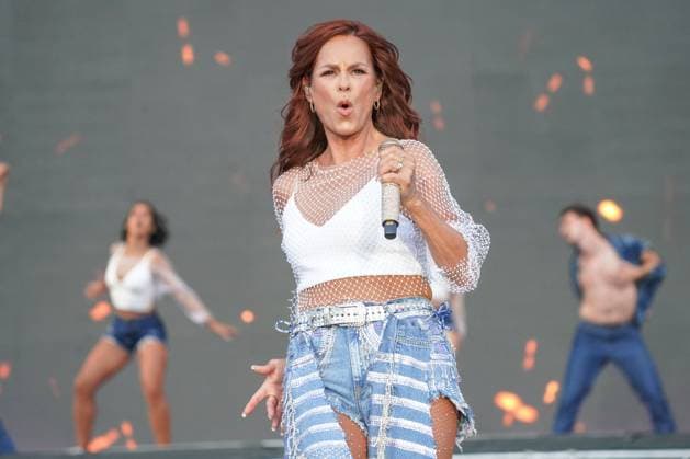 Bilder des Jahres 2023, Entertainment 07 Juli Entertainment Themen der Woche KW28 An drei Tagen, beim 16. Heimspiel Open Air, kamen rund 35000 begeisterte Fans und feierten mit ihrer Schlagerkoenigin in ihrem Heimatort. Andrea Berg - 16. Heimspiel Kult Open Air von Andrea Berg An drei Tagen, beim 16. Heimspiel Open Air, kamen rund 35000 begeisterte Fans und feierten mit ihrer Schlagerkoenigin in ihrem Heimatort. Deutschland, Aspach, WIRmachenDRUCK Arena, 14.07.2023 *** On three days, at the 16 Heimspiel Open Air, came about 35000 enthusiastic fans and celebrated with their Schlagerkoenigin in their hometown Andrea Berg 16 Heimspiel Kult Open Air by Andrea Berg On three days, at the 16 Heimspiel Open Air, came about 35000 enthusiastic fans and celebrated with their Schlagerkoenigin in their hometown Germany, Aspach, WI SP_GHR