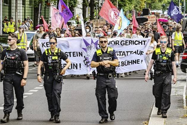 <p>Demo Kein Rammstein in Berlin! Olympiaplatz, 400 Teilnehmer angemeldet, fotografiert am 15. Juli 2023 in Berlin. Deutschland Berlin Berlin Copyright: MaurizioxGambarini