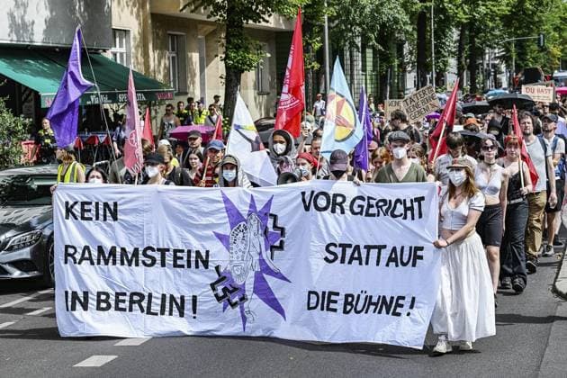 <p>Demo Kein Rammstein in Berlin! Olympiaplatz, 400 Teilnehmer angemeldet, fotografiert am 15. Juli 2023 in Berlin. Deutschland Berlin Berlin Copyright: MaurizioxGambarini