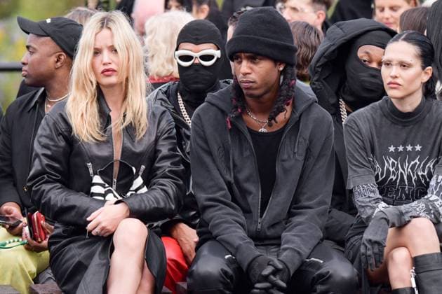 PFW - Givenchy Front Row Georgia May Jagger, Bakar and Amelia Gray Hamlin attend the Givenchy show as part of Paris Fashion Week Womenswear Spring Summer 2023 in Paris, France, on Octobre 2, 2022 in Paris, France. Photo by Jana Call me J ABACAPRESS.COM Paris France  Copyright: xJanaxCallxmexJ ABACAx 826869_021 JanaxCallxmexJ ABACAx 826869_021 