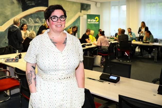 Susan Sziborra-Seidlitz (BÜNDNIS 90 DIE GRÜNEN). Mitglied des Landtags Gesundheits- und Krankenpflegerin hat zu einer Veranstaltung zum Thema Talk of Care Pflege und Politik im Gespräch mit Pflegefachkräften im Landtag eingeladen. *** Susan Sziborra Seidlitz BÜNDNIS 90 DIE GRÜNEN member of the state parliament health and nurse invited to an event on Talk of Care care and politics in conversation with nursing professionals in the state parliament