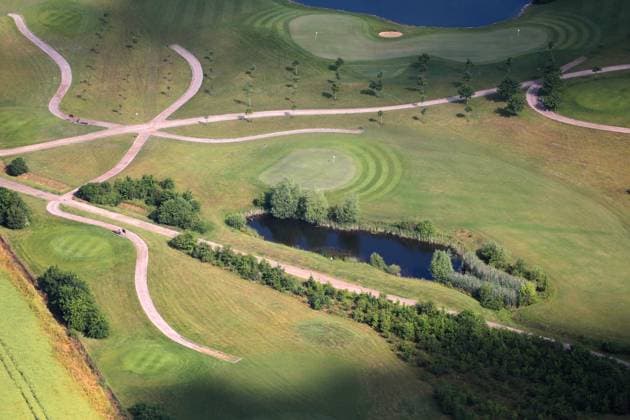 Luftbilder 28.06.2023, Blankenhain, Teil vom Golfplatz - Spa & GolfResort Weimarer Land *** Aerial photos 28 06 2023, Blankenhain, part of golf course Spa GolfResort Weimarer Land