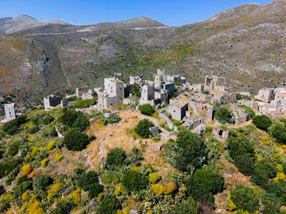  Drohnenaufnahme, Vathia, Ithylo, Anatoliki Mani, Mani, Lakonien, Peloponnes, Griechenland, Europa *** Drone shot, Vathia, Ithylo, Anatoliki Mani, Mani, Laconia, Peloponnese, Greece, Europe Copyright: imageBROKER/FraukexScholz ibxsco09422087.jpg