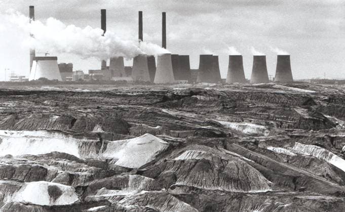 Sachsen, Oberlausitz, historisch, Braunkohlekraftwerk Boxberg, Kraftwerk, Braunkohle, Kohle, Strom, Elektrizität, Vereinigte Energiewerke AG (VEAG), Architektur; 19.07.1996 Jürgen Lösel ! ACHTUNG Aufnahmedatum laut Beschriftung *** Saxony, Upper Lusatia, historical, Lignite-fired power station Boxberg, Power plant, Lignite, Coal, Current, Electricity, United Power stations AG VEAG , Architecture 19 07 1996 Jürgen Lösel Attention Date of recording according to Lettering Copyright: xSZ JürgenxLöselx 0000010201201421 ! ACHTUNG Aufnahmedatum laut Beschriftung