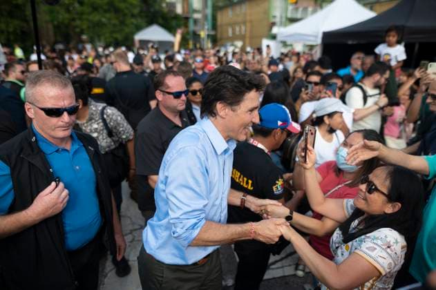 July 22, 2023, Toronto, ONT, CANADA: Prime Minister Justin Trudeau greets attendees during a stop at the Fun Philippines Festival in Toronto, on Saturday, July 22, 2023. Toronto CANADA  - ZUMAc35_ 20230722_zaf_c35_067 Copyright: xTijanaxMartinx