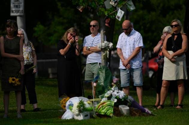 July 22, 2023, Toronto, ON, Canada: Friends and family members of Julianna Kozis and Reese Fallon, gather near trees planted in their honour, following a gathering to mark five years since the attack on the city s Danforth Avenue, at Withrow Park in Toronto, Saturday July 22, 2023. Toronto Canada  - ZUMAc35_ 20230722_zaf_c35_080 Copyright: xChristopherxKatsarovx