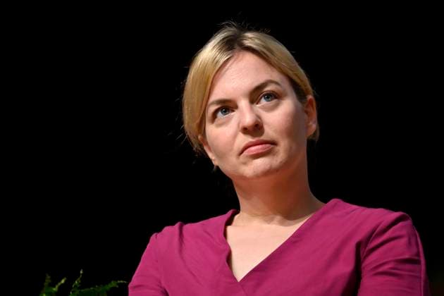 Politikerin Katharina Schulze (Grüne) bei der VDK-Großveranstaltung zur bayerischen Landtagswahl 2023 in der Meistersingerhalle Nürnberg. Der Sozialverband VdK Deutschland e. V. ist mit 2,1 Millionen Mitgliedern der größte Sozialverband Deutschlands. Nürnberg, 21.07.2023 Bayern Deutschland *** Politician Katharina Schulze Greens at the VDK major event for the Bavarian state election 2023 in the Meistersingerhalle Nuremberg The Social Association VdK Germany e V is with 2.1 million members the largest social association in Germany Nuremberg, 21 07 2023 Bavaria Germany Copyright: xDwixAnoraganingrumx