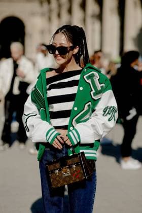 PFW - Street Style Street style, Ann ( a¦a®? Ann) arriving at Louis Vuitton Spring Summer 2023 show, held at Musee du Louvre, Paris, France, on October 4, 2022. Photo by Marie-Paola Bertrand-Hillion ABACAPRESS.COM Paris France  Copyright: xBertrand-HillionxMarie-Paola ABACAx 831458_017 Bertrand-HillionxMarie-Paola ABACAx 831458_017 