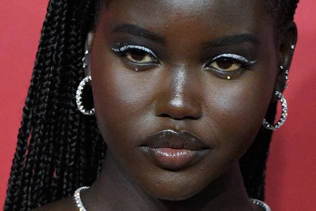 Fashion Awards 2022 Adut Akech attending the Fashion Awards 2022 at Royal Albert Hall in London, England, on December 05, 2022. Photo by Aurore Marechal ABACAPRESS.COM London  Copyright: xMarechalxAurore ABACAx 834280_433 MarechalxAurore ABACAx 834280_433 