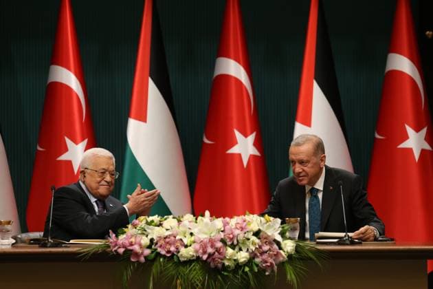 News Themen der Woche KW30 News Bilder des Tages (230725) -- ANKARA, July 25, 2023 -- Turkish President Recep Tayyip Erdogan (R) and Palestinian President Mahmoud Abbas attend a joint press conference in Ankara, T¨¹rkiye, on July 25, 2023. T¨¹rkiye will continue to back the Palestinian cause and support the prosperity of Palestinians, Turkish President Recep Tayyip Erdogan said Tuesday. (Photo by Xinhua) T?RKIYE-ANKARA-ERDOGAN-PALESTINE-ABBAS-PRESS CONFERENCE MustafaxKaya 