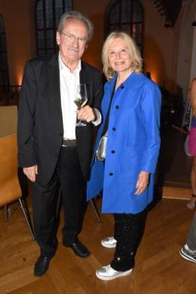 Christian Ude Mayor a D Maren Kroymann actress cabaret artist award winner Munich 25 07 2023 Marienplatz Old Town Hall Dieter Hildebrandt Award 2023 award ceremony Munich