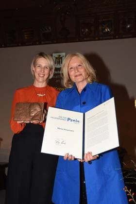 Katrin Habenschaden mayor Maren Kroymann actress cabaret artist award winner Munich 25 07 2023 Marienplatz Old Town Hall Dieter Hildebrandt Award 2023 award ceremony Munich