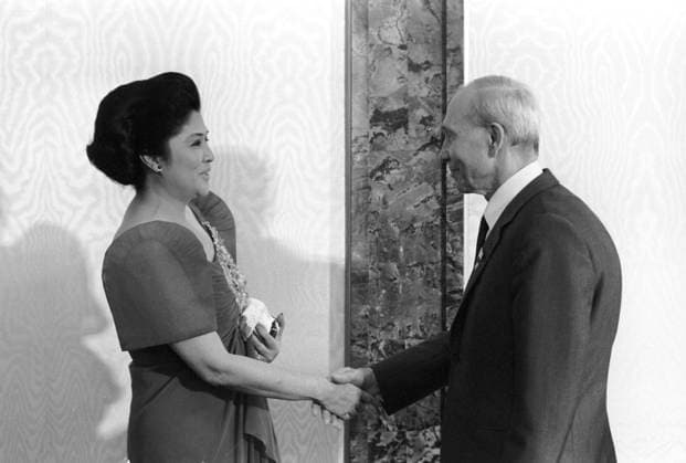 V. Kuznetsov and Imelda R. Marcos 771016 05.07.1982 First Deputy Chairman of the Presidium of the USSR Supreme Soviet, V. Kuznetsov, and governor of Mega Manila, Imelda R. Marcos, who arrived to the USSR as a guest. Moscow, Kremlin. Prihodko Moscow Russia  Copyright: xPrihodkox