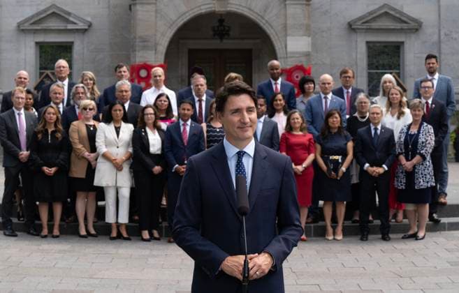 July 26, 2023, Ottawa, ON, Canada: Prime Minister Justin Trudeau stands in front of his newly sworn in cabinet following a ceremony at Rideau Hall, Wednesday, July 26, 2023 in Ottawa. Ottawa Canada  - ZUMAc35_ 20230726_zaf_c35_157 Copyright: xAdrianxWyldx