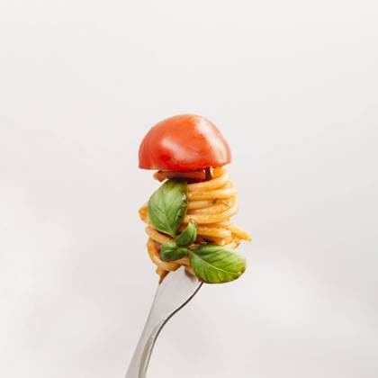  Leckere Spaghetti um eine Gabel gewickelt. Auflösung und hohe Qualität schönes Foto *** Delicious Spaghetti at a Fork wrapped Resolution and high Quality Beautiful Photo Copyright: imageBROKER/OleksandrxLatkun ibxole09443304.jpg