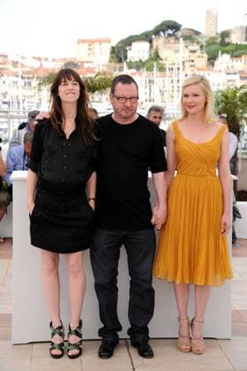 64th Cannes Film Festival - Melancholia Photocall (L-R) Charlotte Gainsbourg, director Lars von Trier and Kirsten Dunst at a photocall for the film Melancholia directed by Lars von Trier presented in competition in the Feature Films section as part of the 64th Cannes International Film Festival, at the Palais des Festivals in Cannes, southern France on May 18, 2011. Photo by Hahn-Nebinger-Genin ABACAPRESS.COM Cannes France  Copyright: xHahn-Nebinger-Genin ABACAx 275423_004 Hahn-Nebinger-Genin ABACAx 275423_004 