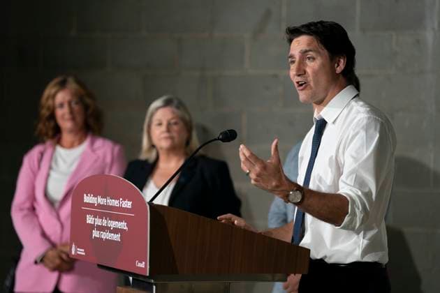 July 31, 2023, Hamilton, Ont, CAN: Prime Minister Justin Trudeau speaks during a visit to an apartment complex under construction in Hamilton, Ont., Monday, July 31, 2023. He was joined today by the Mayor of Hamilton, Andrea Horwath, to announce a joint investment of nearly $64 million from the Government of Canada and the City of Hamilton to build and repair 214 homes for families in the city. Hamilton CAN - ZUMAc35_ 20230731_zaf_c35_067 Copyright: xPeterxPowerx