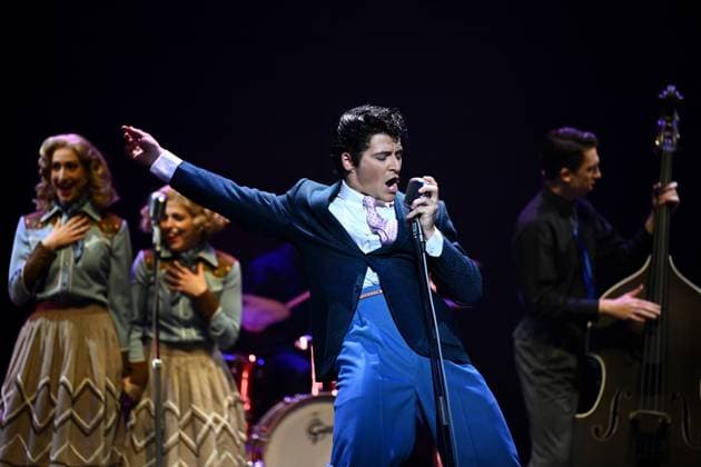 Bilder des Jahres 2023, Entertainment 08 August Entertainment Themen der Woche KW31 News Bilder des Tages ELVIS MUSICAL MEDIA CALL, Rob Mallett performs the role of Elvis during a media preview of Elvis: A Musical Revolution at the State Theatre, in Sydney, Thursday, August 3, 2023. ( NO ARCHIVING, EDITORIAL USE ONLY, NO USE IN BOOKS WITHOUT CONSENT SYDNEY NSW AUSTRALIA  Copyright: xDANxHIMBRECHTSx 20230803001827094523