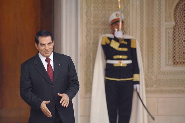 Tunisian President Zine el Abidine Ben Ali welcomes Nicolas Sarkozy - Tunis Tunisian President Zine el Abidine Ben Ali welcomes French President Nicolas Sarkozy at Carthage Palace in Tunis, Tunisia on July 10, 2007. Photo by Witt Pool ABACAPRESS.COM Tunis Tunisia  Copyright: xABACAx 126834_18 ABACAx 126834_18 
