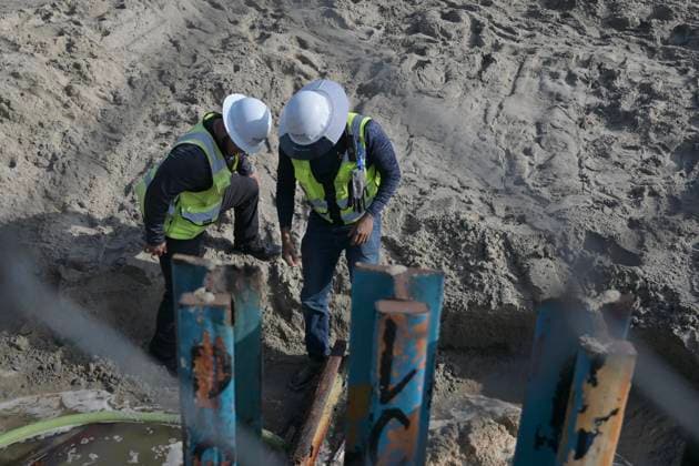 August 7, 2023, Tijuana, Baja California, Mexico: Border construction continues on the Playas de Tijuana beach border that divides California and Tijuana. Cranes and construction workers have begun dismantling some of the primary fencing along the beach that goes into the Pacific Ocean. 30-foot fence panels will replace the older fencing just like secondary fencing which is now completed. Tijuana Mexico - ZUMAm180 20230807_zip_m180_010 Copyright: xCarlosxA.xMorenox