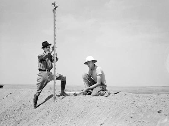 Land Surveyors from Pine Ridge land Use Project on Stock Water Dam, Dawes County, Nebraska, USA, Arthur Rothstein, U.S. Farm Security Administration, May 1936  Copyright: xCircaxImagesx ghi-circa01629