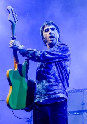 Lakefest 2023 Thursday, Eastnor Castle, Herefordshire, UK Johnny Marr performs at Lakefest Festival 2023, Thursday at Eastnor Castle, Herefordshire, UK, Credit:Jules Annan Avalon  Copyright: xJulesxAnnanx xAvalonx 0796149246