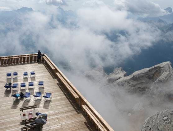 Viewing platform of the Cable car up to the Tofana di Mezzo in the Dolomites of the Veneto near Cortina d Ampezzo. The Tofane are part of the UNESCO World Heritage Site the Dolomites. Italy. (Editorial Use Only)  Copyright: xMartinxZwickx x EU16 MZW1528