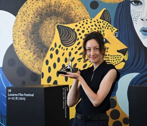 Locarno Film Festival, Preisträger Locarno, Swiss Locarno Film Festival Award 2023 Locarno,Swiss Locarno Film Festival 2023 Award 2023 photocall Concorso Cineasti del Presente Pardo Ein schoner Ort film In the photo:Katharina Huber director Locarno Swiss -  Copyright: xIPA ABACAx BRIPA20230812_171 IPA ABACAx BRIPA20230812_171