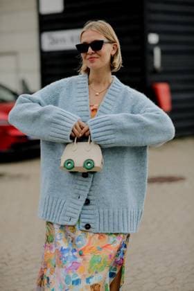 Copenhagen Fashion Week - Street Style Street style, Hollie Mercedes Peters arriving at Helmstedt Spring-Summer 2024 show, during Copenhagen Fashion Week, Denmark, on August 10, 2023. Photo by Marie-Paola Bertrand-Hillion ABACAPRESS.COM Copenhagen Denmark  Copyright: xBertrand-HillionxMarie-Paola ABACAx 864210_027 Bertrand-HillionxMarie-Paola ABACAx 864210_027