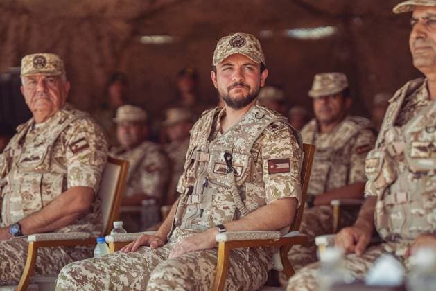 News Themen der Woche KW33 News Bilder des Tages Jordan s Crown Prince, Prince Hussein bin Abdullah II, attends a military training for the Royal Artillery Corps. Jordan s Crown Prince, Prince Hussein bin Abdullah II, attends a military training for the Royal Artillery Corps. Photo by Royal Hashemite Court APAimages Amman Amman Jordan 170823_Jordan_APA_00 (5) Copyright: xapaimagesxRoyalxHashemitexCourtxx xapaimagesx