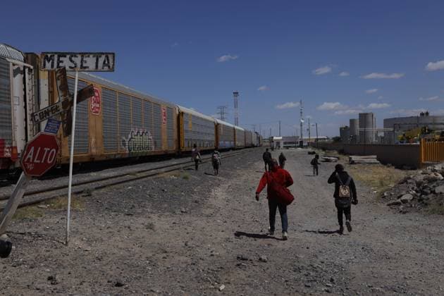 May 4, 2023, Auburn Hills, Michigan, USA: Every day, thousands of migrants arrive at the border between Mexico and the United States aboard a freight train they board in Mexico City. The train, known as La Bestia, has become one of the most frequently used modes of transportation by migrants due to its affordability. However, behind this quest for opportunities and hope, there are also heart-wrenching consequences: many individuals have suffered the loss of limbs, and in tragic cases, some have even lost their lives in the attempt. Auburn Hills USA - ZUMAp241 20230504_zip_p241_003 Copyright: xDavidxPeinadox
