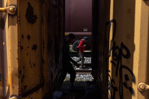 August 16, 2023, Auburn Hills, Michigan, USA: Every day, thousands of migrants arrive at the border between Mexico and the United States aboard a freight train they board in Mexico City. The train, known as La Bestia, has become one of the most frequently used modes of transportation by migrants due to its affordability. However, behind this quest for opportunities and hope, there are also heart-wrenching consequences: many individuals have suffered the loss of limbs, and in tragic cases, some have even lost their lives in the attempt. Auburn Hills USA - ZUMAp241 20230816_zip_p241_002 Copyright: xDavidxPeinadox