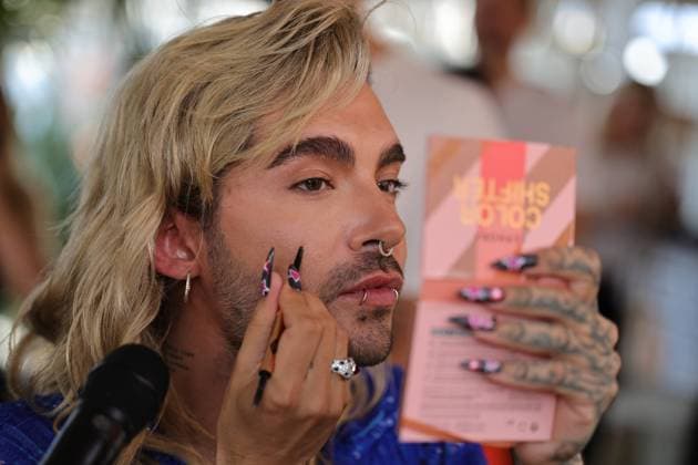 Bilder des Jahres 2023, Entertainment 08 August Entertainment Themen der Woche KW33 Bill Kaulitz im SEPHORA Styling-Talk Monheim am Rhein Monberg NRW Deutschland *** Bill Kaulitz at SEPHORA Styling Talk Monheim am Rhein Monberg NRW Germany