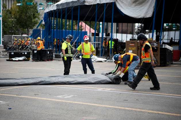 August 19, 2023, Calgary, Alberta, Canada: Cirque du Soleil and local contractors put up the big tent for the Cirque du Soleil KOOZA show in Calgary for the first time since 2019. Calgary Canada - ZUMAr123 20230819_zap_r123_006 Copyright: xBadenxRothx