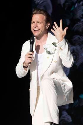 . 20 08 2023. Newbury, United Kingdom. Olly Murs performing at the Bet Victory Hungerford Day at Newbury Racecourse, United Kingdom.  xi-Imagesx IIM-24628-0009