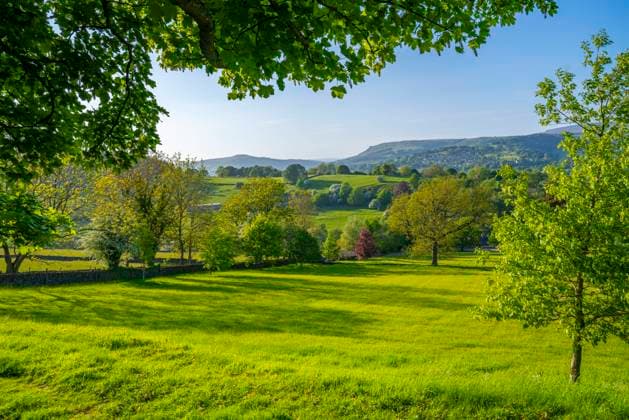 View of landscape toward Hathersage village in spring, Derbyshire Dales, Peak District National Park, Derbyshire, England, United Kingdom, Europe Copyright: FrankxFell 844-30260 RECORD DATE NOT STATED