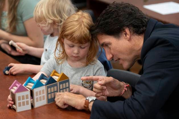 August 21, 2023, Cornwall, PEI, Canada: Prime Minister Justin Trudeau plays with children before an announcement at the Island Montessori Academy in Cornwall, P.E.I., Monday, Aug. 21, 2023. Cornwall Canada  - ZUMAc35_ 20230821_zaf_c35_029 Copyright: xDarrenxCalabresex