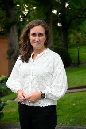 STOCKHOLM 20230822 Hanna Stjärne anländer till Albert Bonniers Förlag och Wahlström & Widstrands traditionsenliga förlagsfest pa Nedre Manilla pa Djurgarden i Stockholm. Foto Fredrik Sandberg TT kod 10080 STOCKHOLM Sverige x10080x *** STOCKHOLM 20230822 Hanna Stjärne arrives at Albert Bonniers Förlag and Wahlström Widstrands traditional publishing party at Nedre Manilla at Djurgarden in Stockholm Photo Fredrik Sandberg TT code 10080 STOCKHOLM Sweden x10080x  Copyright: xFredrikxSandberg TTx BONNIER FÖRLAGSFEST MANILLA TTABB0000000000208546