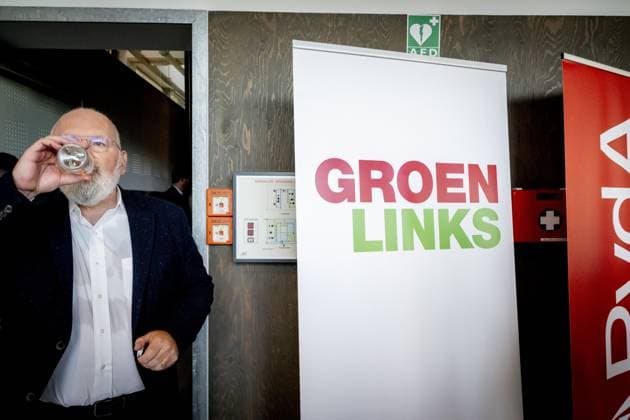 THE HAGUE - Frans Timmermans in conversation with party members of GroenLinks and the PvdA. Timmermans is the intended new leader of the joint party for the parliamentary elections. ANP ROBIN UTRECHT netherlands out - belgium out  Copyright: xx x476075769x originalFilename: 476075769.jpg