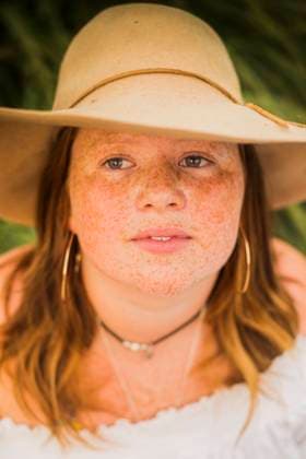 Boho Freckled face Gen Z illustrates Body Positivity Sea Bright, New Jersey, United States CR_SUBARR230821-1237130-01 ,model released, Symbolfoto
