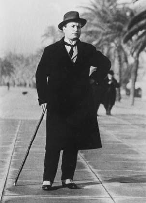 Benito Mussolini, Prime Minister of Italy, full-length portrait, Bain News Service, August 1924  Copyright: xCircaxImagesx ghi-circa11784