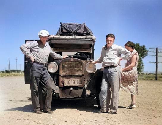 Drought refugees from Glendive, Montana, leaving for Washington, USA, Arthur Rothstein, U.S. Farm Security Administration, July 1936 (Colorized)  Copyright: xCircaxImagesx ghi-circa11908