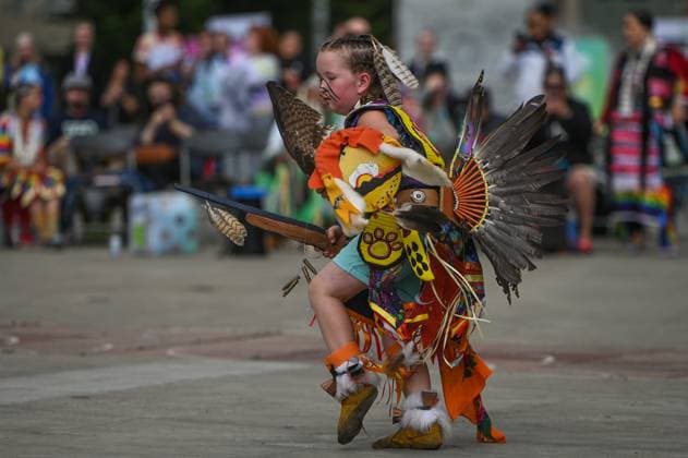 2Spirit Powwow Opens Edmonton Pride 2023 EDMONTON, CANADA - AUGUST 24, 2023: A young danceur performing a dance during the Beaver Hills 2Spirit Powwow in Edmonton s Churchill Square on the opening day of the Edmonton Pride Festival, on August 24, 2023, in Edmonton, Alberta, Canada. Edmonton Canada  Copyright: xArturxWidakx originalFilename: widak-2spiritp230824_npHGB.jpg
