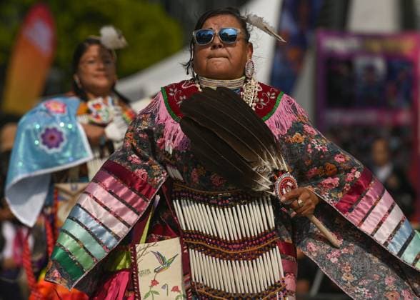 2Spirit Powwow Opens Edmonton Pride 2023 EDMONTON, CANADA - AUGUST 24, 2023: Members of the First Nation during a shawl dance competition at the Beaver Hills 2Spirit Powwow in Edmonton s Churchill Square on the opening day of the Edmonton Pride Festival, on August 24, 2023, in Edmonton, Alberta, Canada. Edmonton Canada  Copyright: xArturxWidakx originalFilename: widak-2spiritp230824_npcDa.jpg